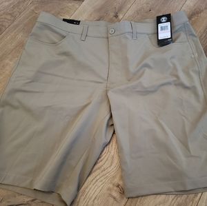 UA - Under Armor Shorts Heat Gear 40 waist size